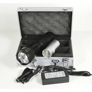 Поисковый фонарь LS-9024C ксенон 2000Lm 24 Вт