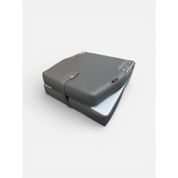 Крісло SiTTravel складне з високою спинкою ECONOM вініл КSV-01