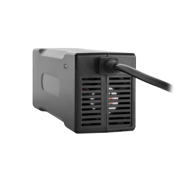 Зарядное устройство для АКБ LP AC-018 12V 4A