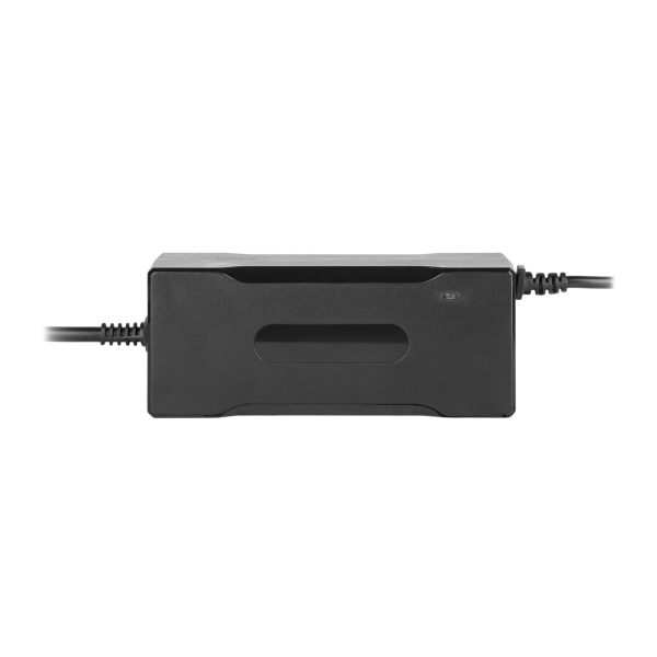 Зарядний пристрій для АКБ LP AC-018 12V 4A